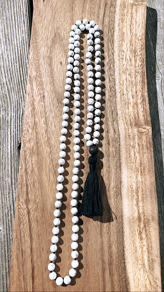 Howlite Mala